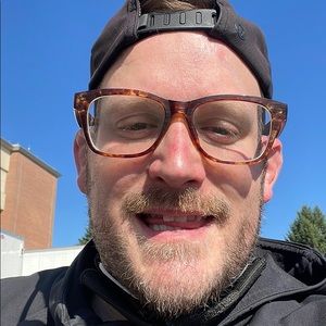 Meet your Posher, Jonathan